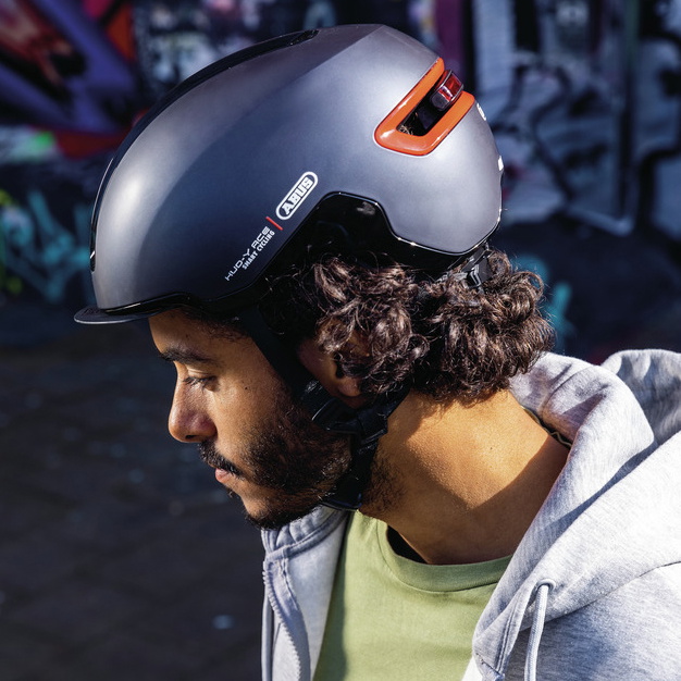 Beklædning - Cykelhjelme - Abus Hud-Y m. LED lys - Gul