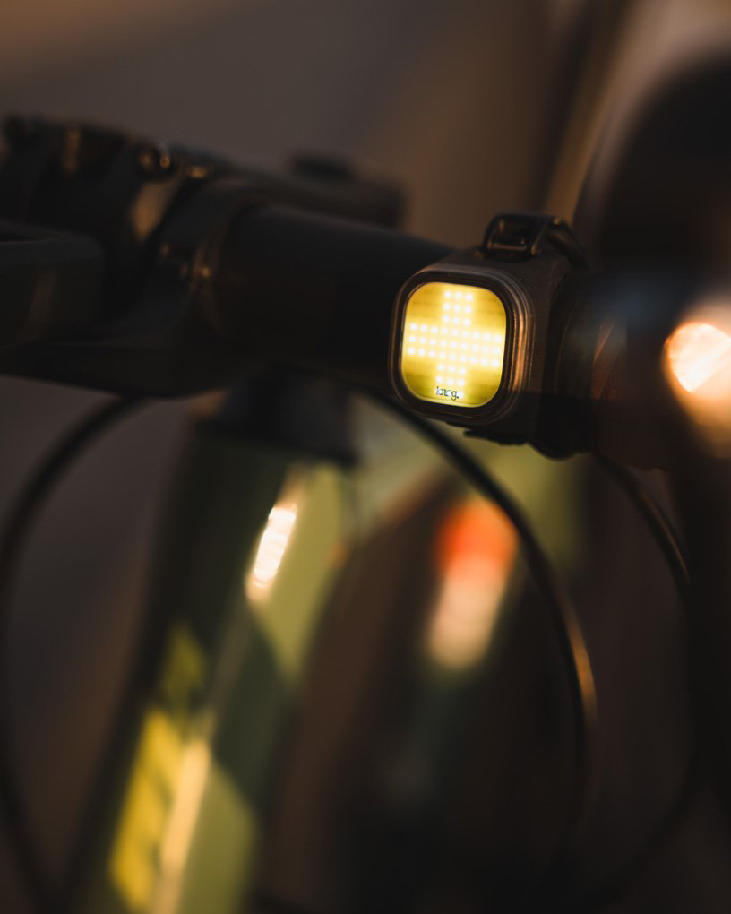 Tilbehør - Cykellygter - Knog Blinder Mini Front Skull Forlygte