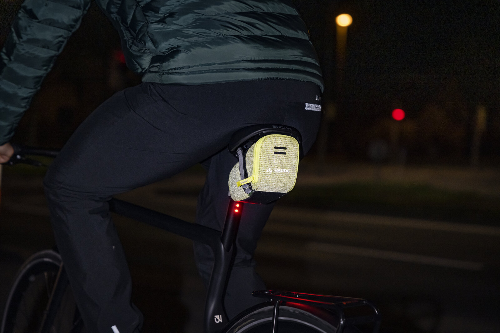 Tilbehør - Sadeltasker - Vaude Race Light XL Luminum (0.9L) - Bright Green