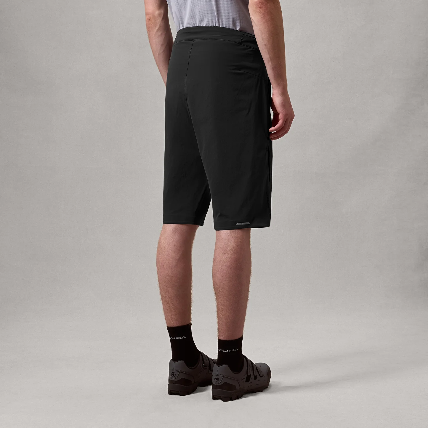 Beklædning - Cykelbukser - Endura AllTrack Ride Over Short - Black
