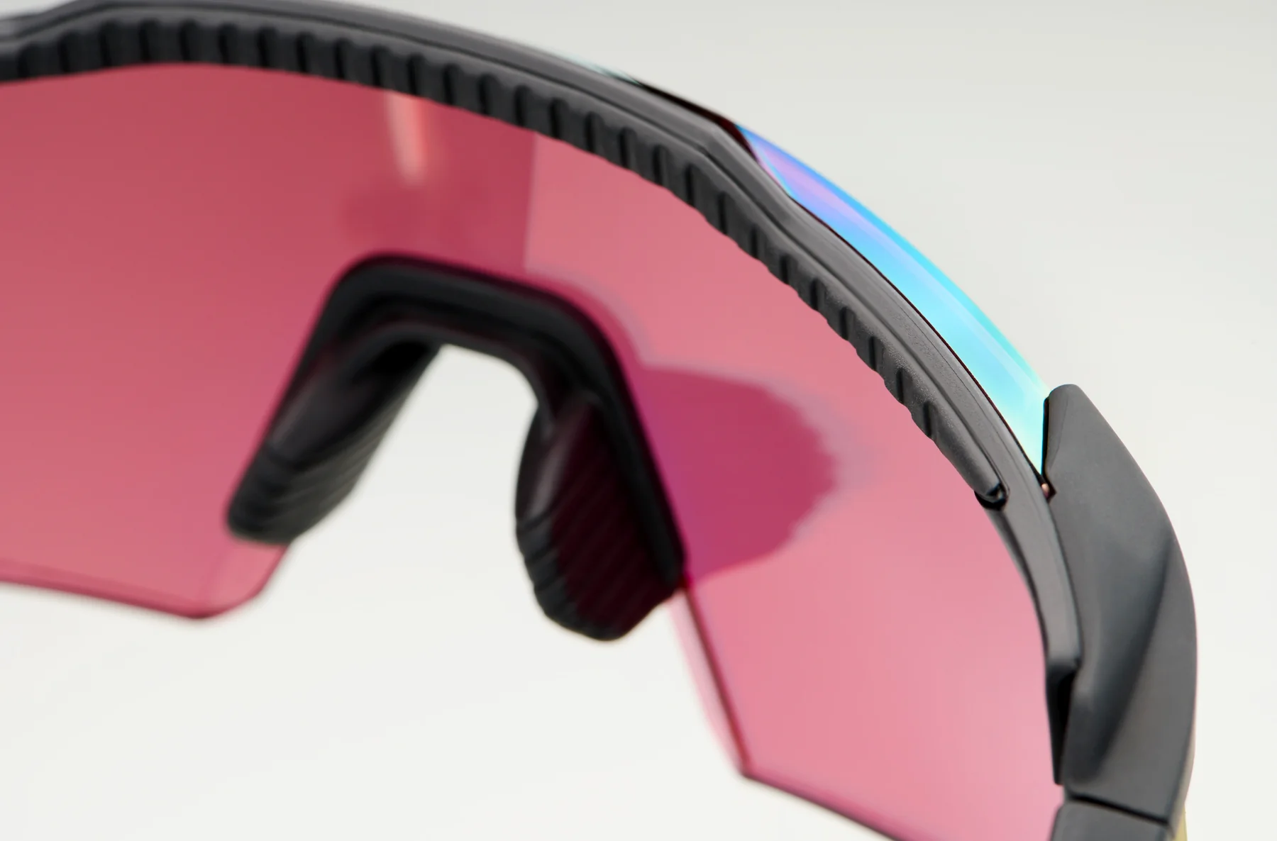 Beklædning - Cykelbriller - 100% AEROCRAFT - Soft Tact Black - HiPER Red Multilayer Mirror