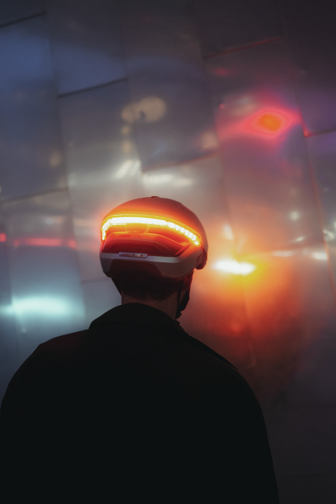 Beklædning - Cykelhjelme - Abus Hyp-E BL.ACE m. LED Lys - Volcano Titan