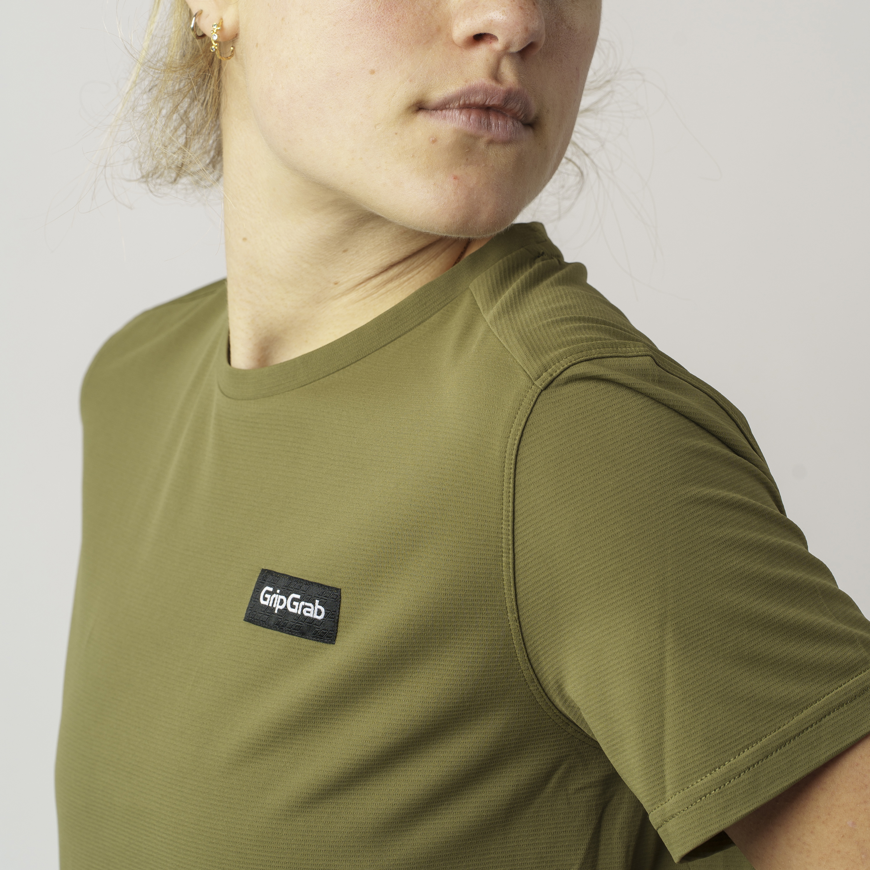 Beklædning - Cykeltrøjer - GripGrab Women's Flow T-Shirt - Olive Green