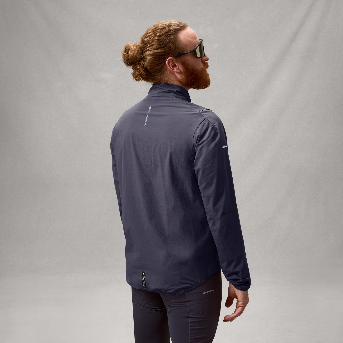 Beklædning - Regntøj & Vindtøj - Endura AllTrack Ride Packable Jacket - Carbon Grey