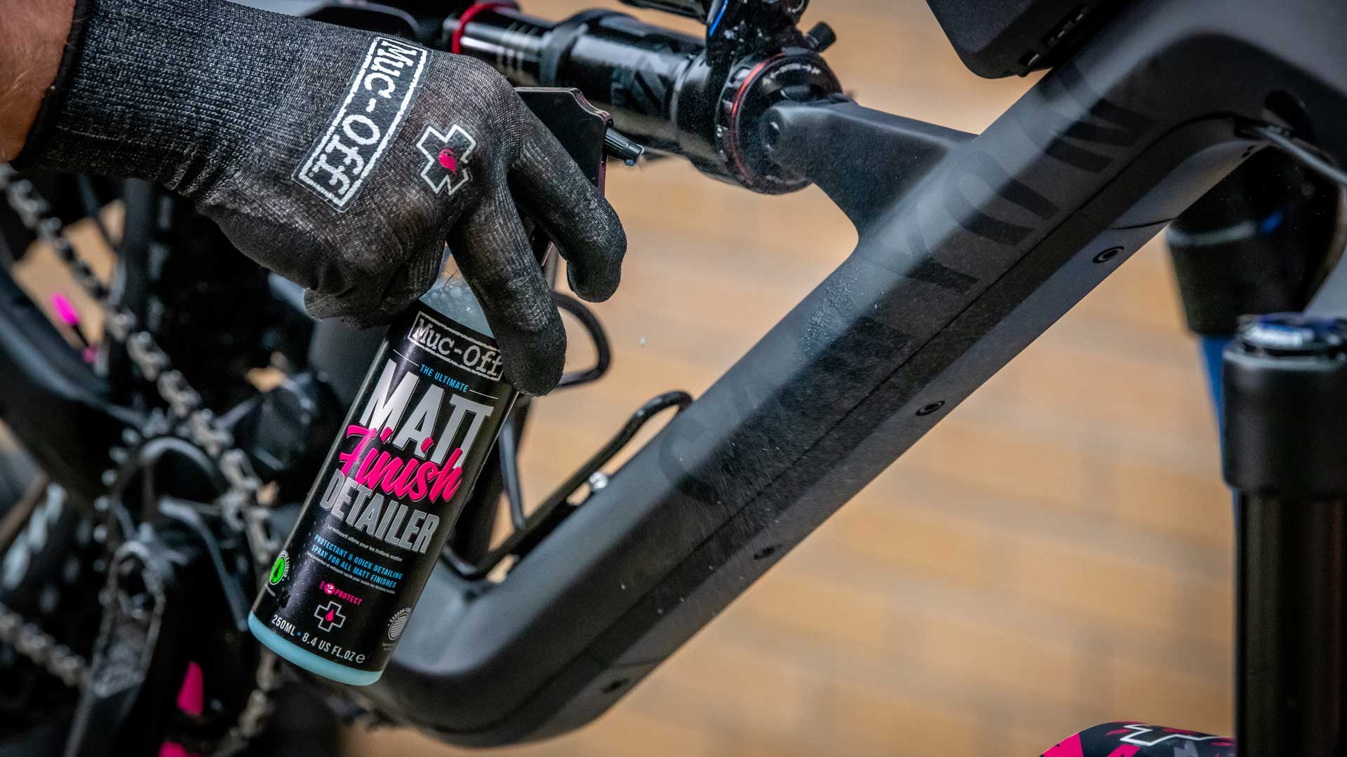 Tilbehør - Cykelpleje - Muc-Off Matt Finish Detailer (Showroom Polish) - 250 ml