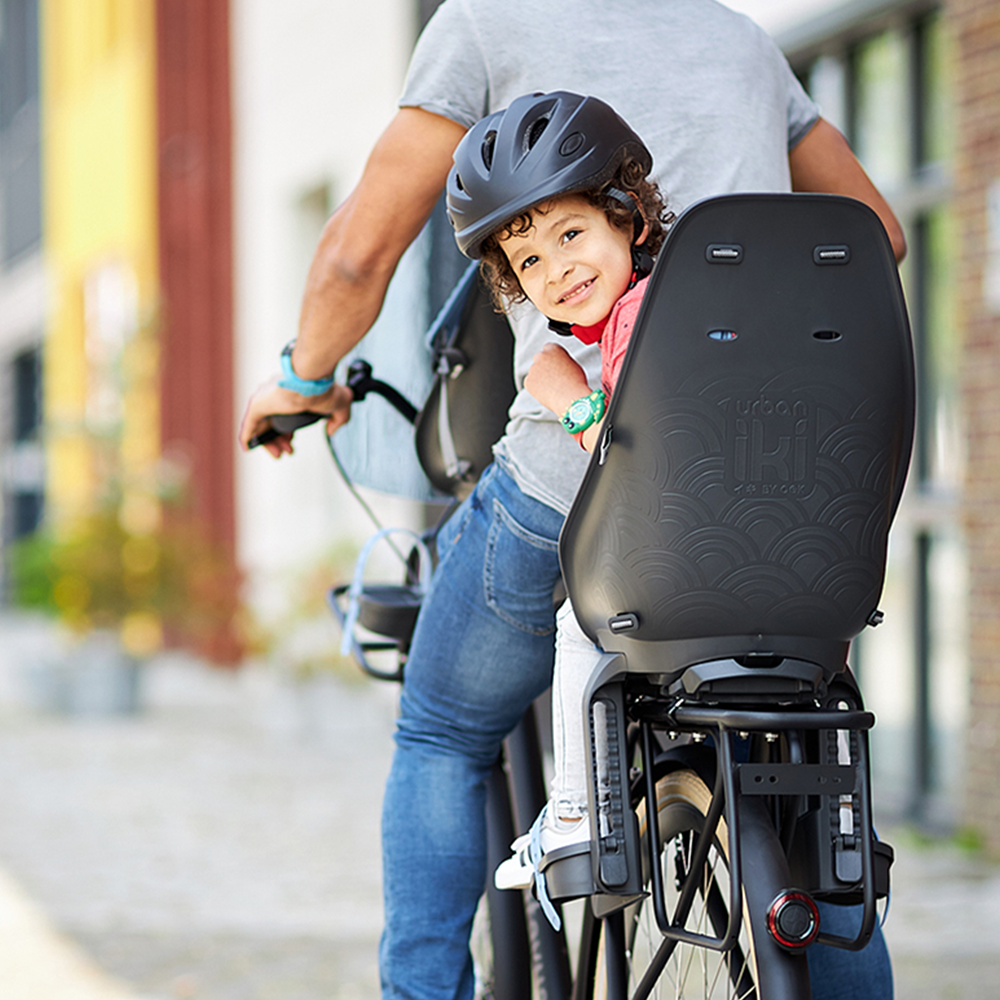 Tilbehør - Cykelstole - Urban Iki Barnestol til bagagebærer - 9 mdr til 6 år (til 9-22 kg) - Sort/brun