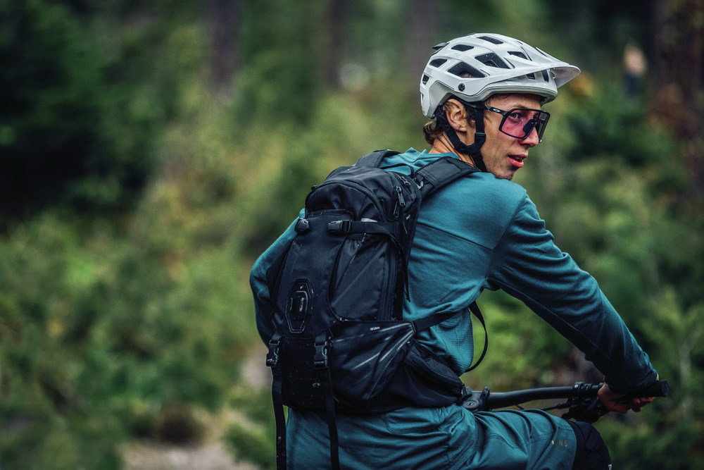 Beklædning - Cykelhjelme - Abus Moventor 2.0 -  Ti Silver