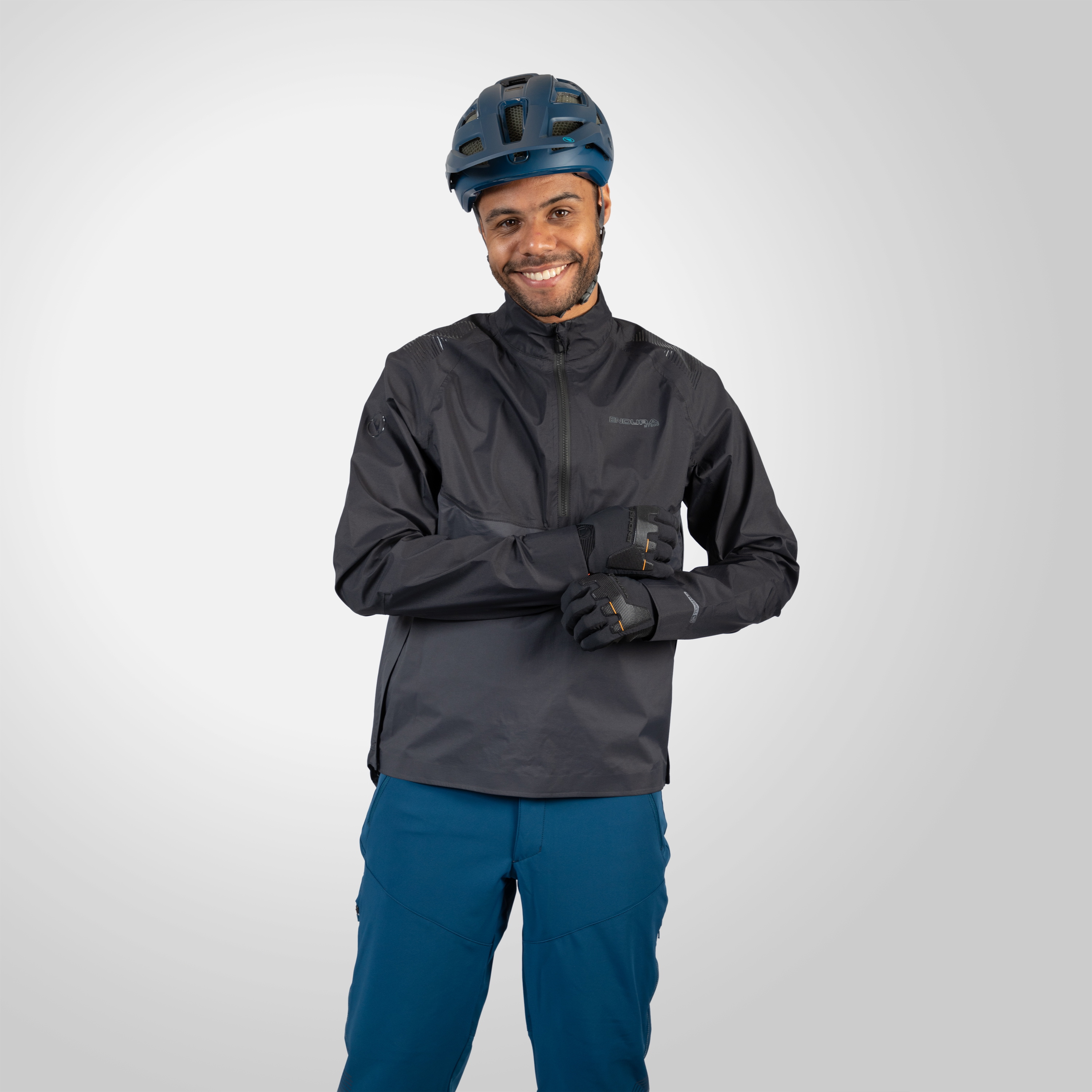 Beklædning - Cykeljakker - Endura MT500 Lite Pullover Waterproof Jacket - Black
