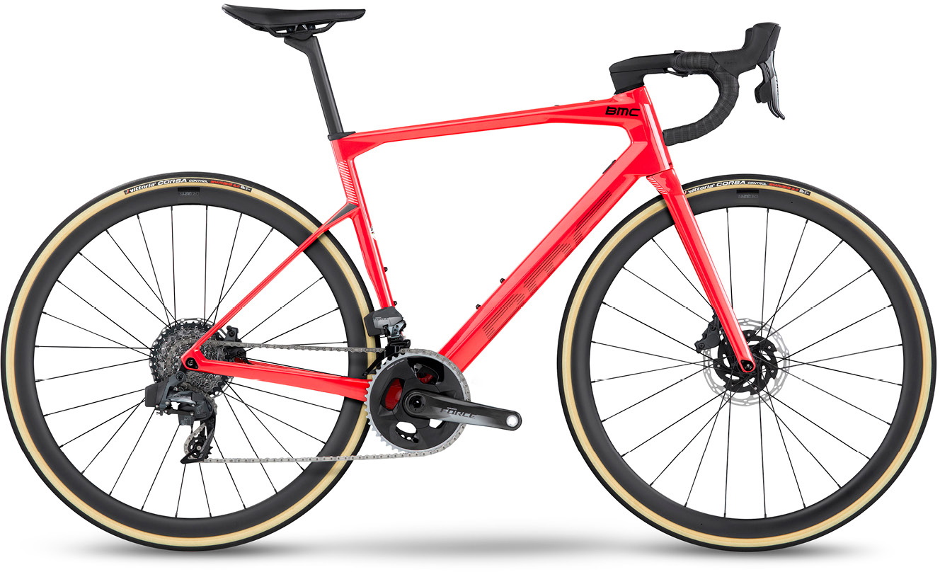 Se BMC Roadmachine 01 FOUR 2023 - Rød hos Cykelexperten.dk