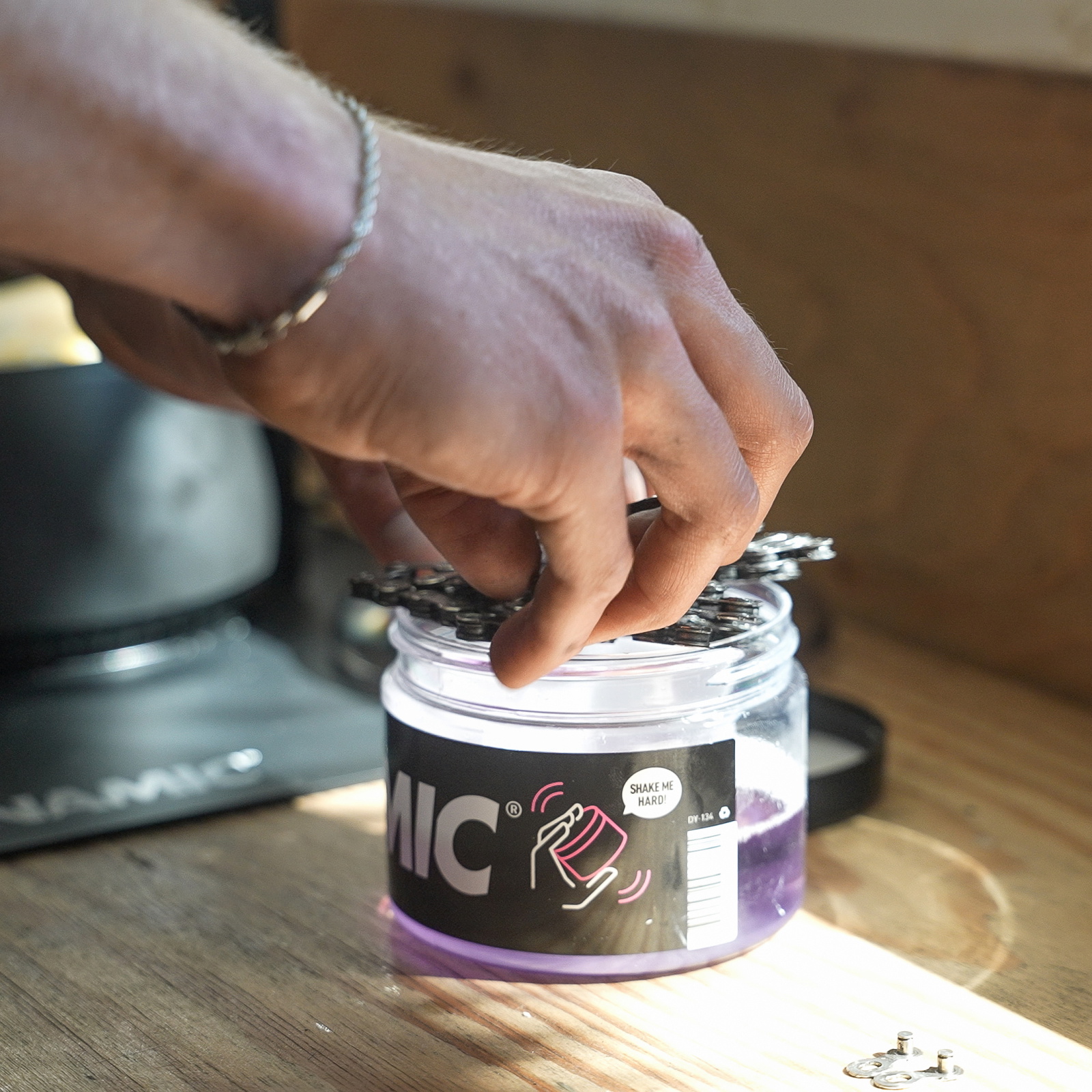 Tilbehør - Cykelpleje - Dynamic Shake It Off (Chain Cleaning Container) 500ml