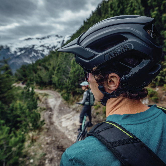 Beklædning - Cykelhjelme - Abus Cliffhanger - Sort