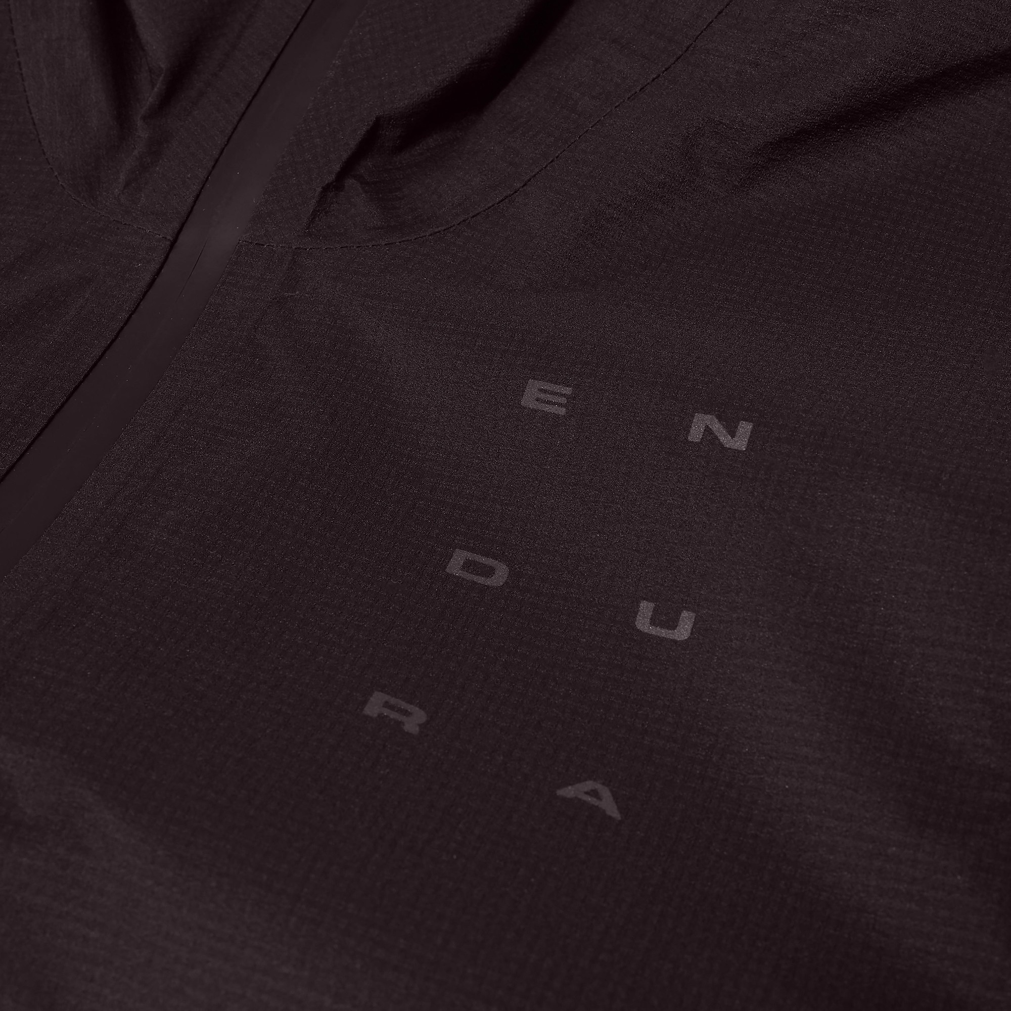 Beklædning - Regntøj & Vindtøj - Endura Women's AllTrack Race Cape - Black