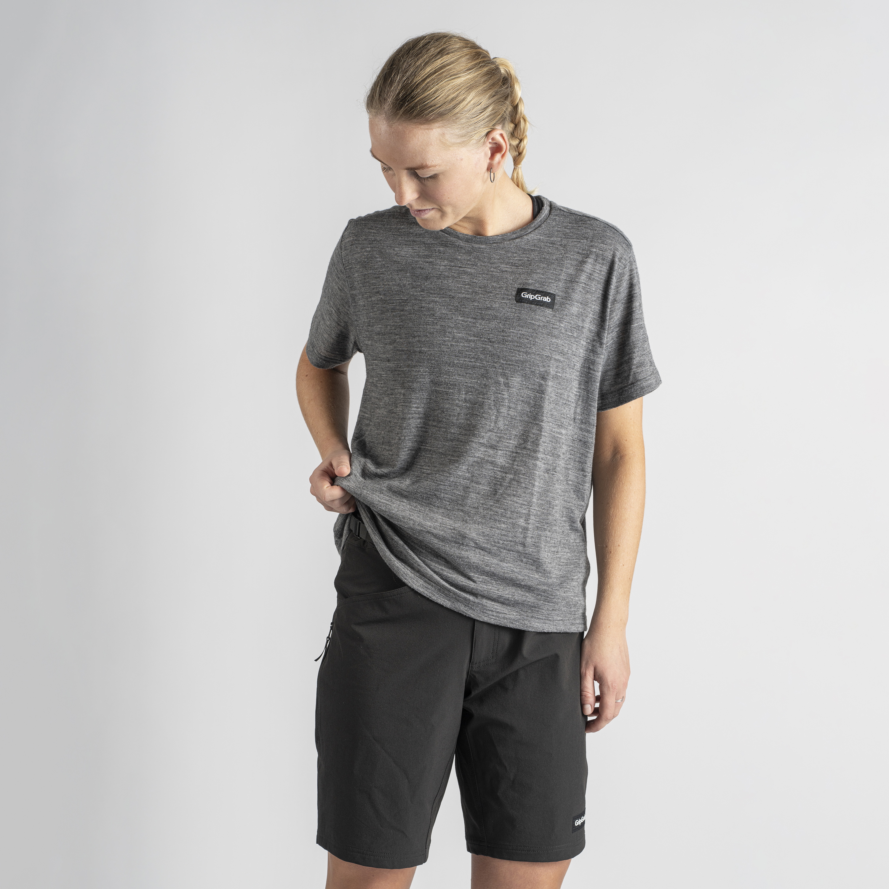 Beklædning - Merchandise - GripGrab EXPLR Merinotech T-shirt til damer - Dark Grey