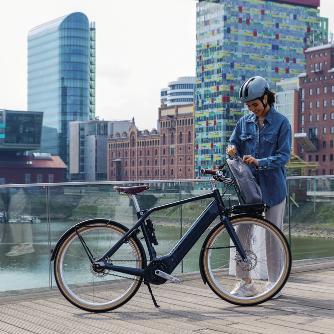 Beklædning - Cykelhjelme - Abus Hud-Y m. LED lys - Gul