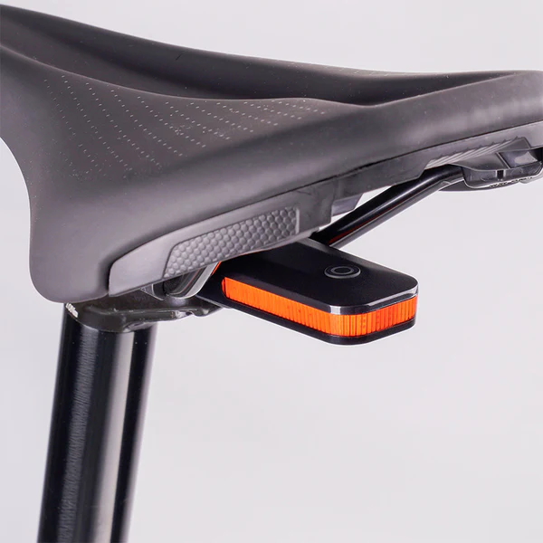 Tilbehør - Cykellygter - Ravemen CL01 Baglygte m. bremselys - 30 Lumen