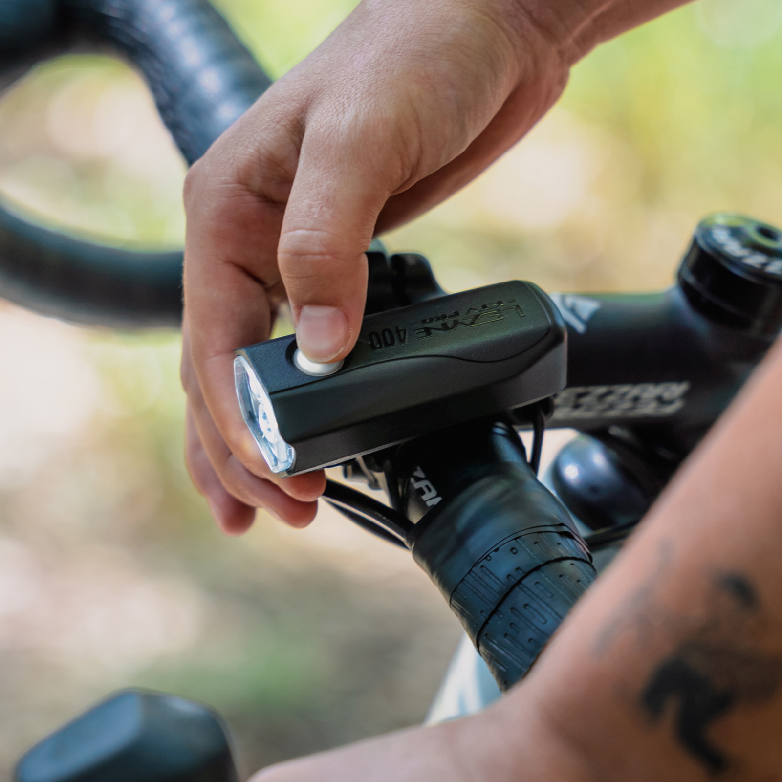Tilbehør - Cykellygter - Lezyne KTV Drive Pro 400+ Forlygte 400 lumen - Black
