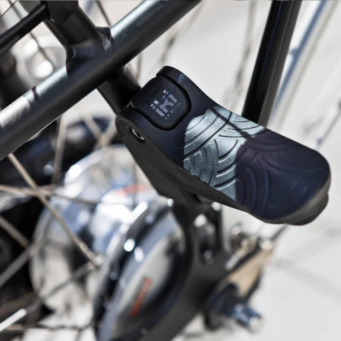Tilbehør - Cykelstole - Urban Iki Barnestol Junior til bagagebærer - 5 til 10 år (max. 35 kg) - Black/Kurumi Brown