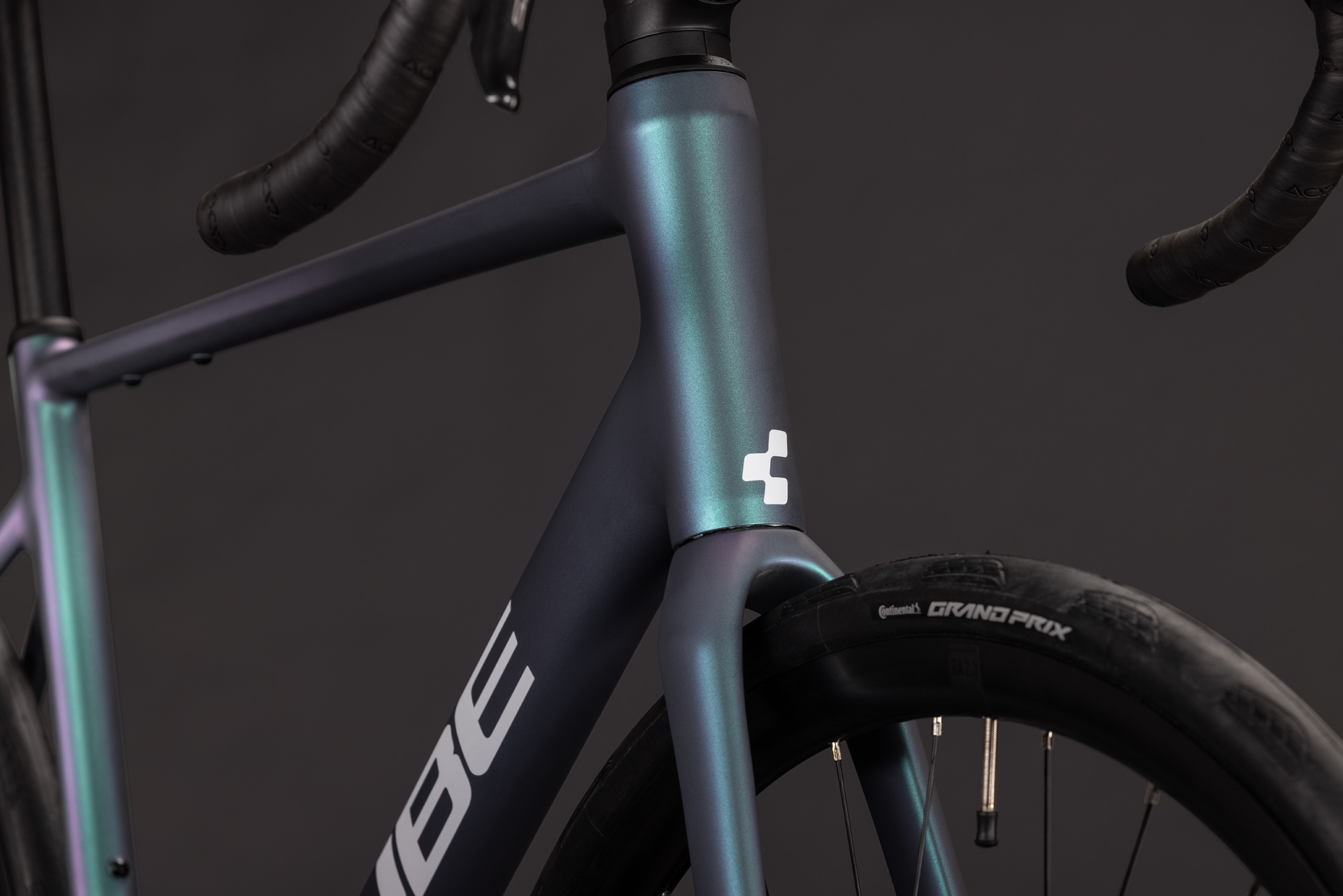 Cykler - Racercykler - Cube Attain Race 2027 - Smaragdgrey´n´White