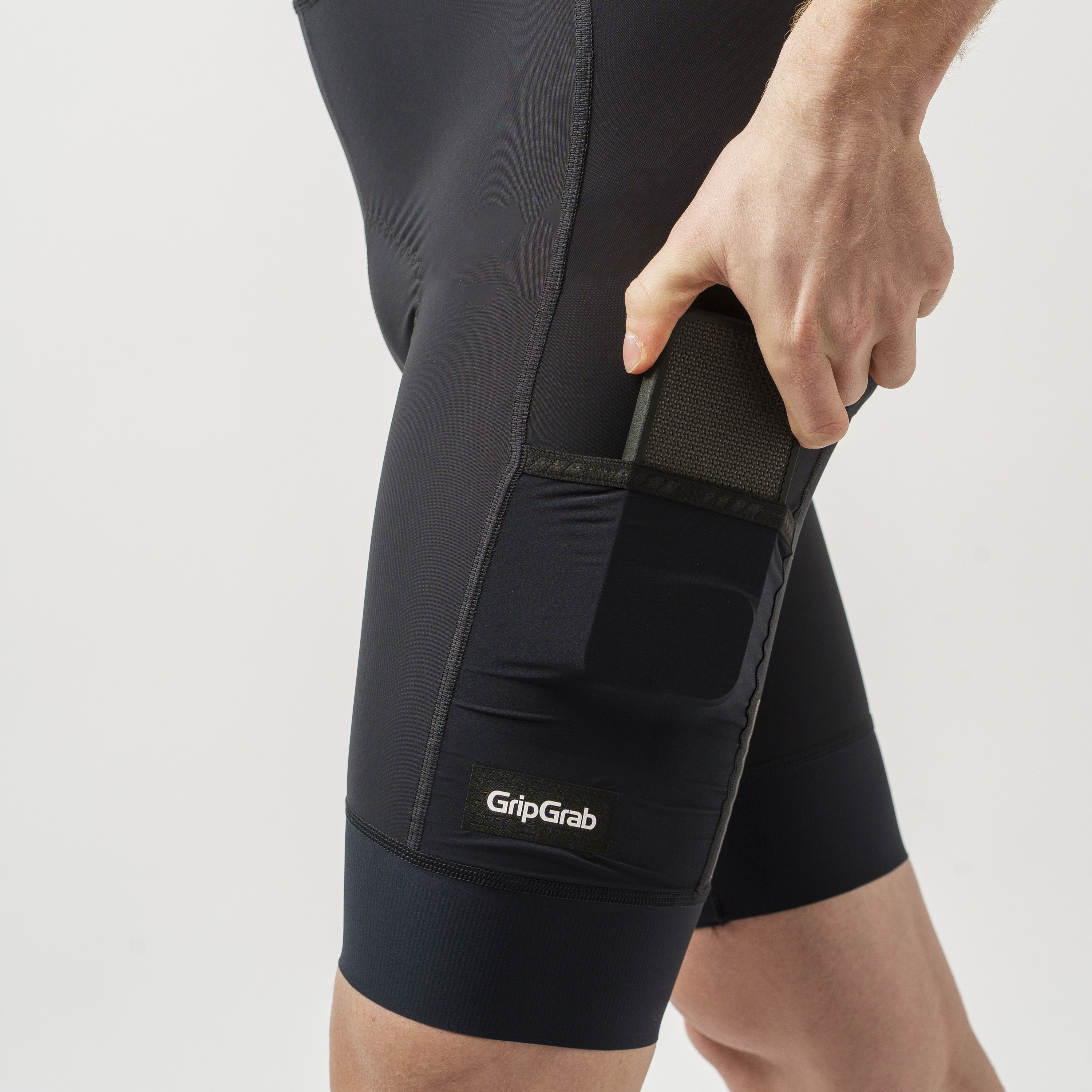 Beklædning - Cykelbukser - GripGrab Adventure Cargo Bibshorts - Black