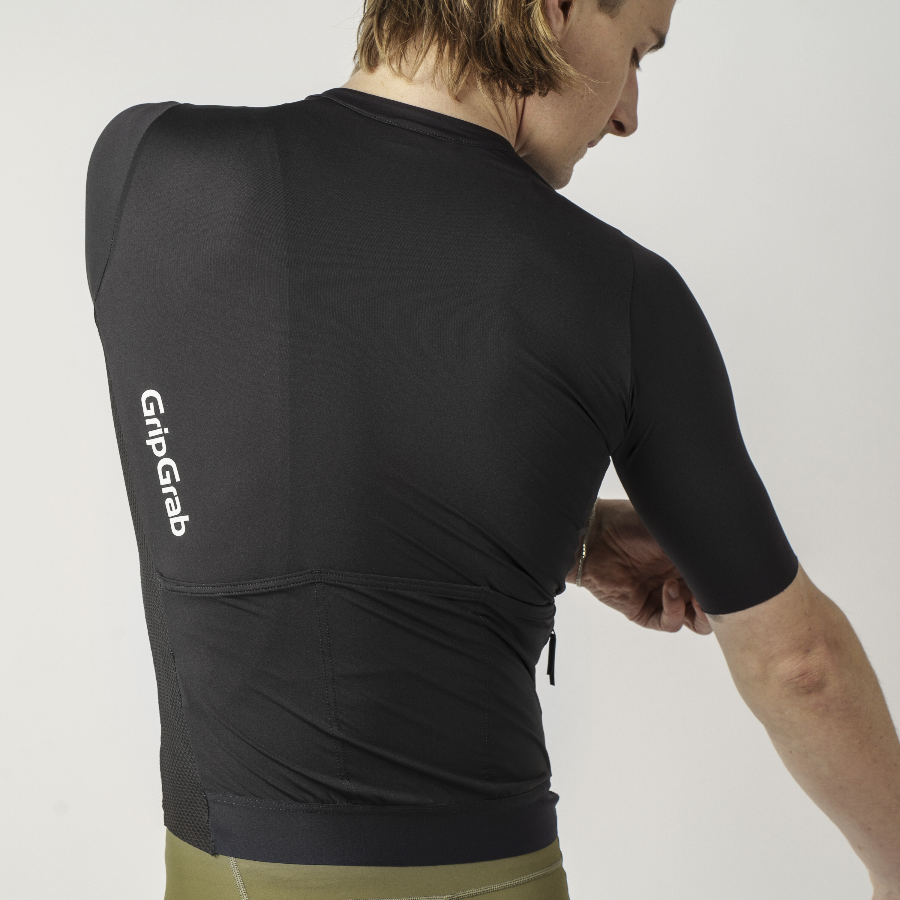 Beklædning - Cykeltrøjer - GripGrab Airflow Kortærmet Letvægts Cykeltrøje - Black