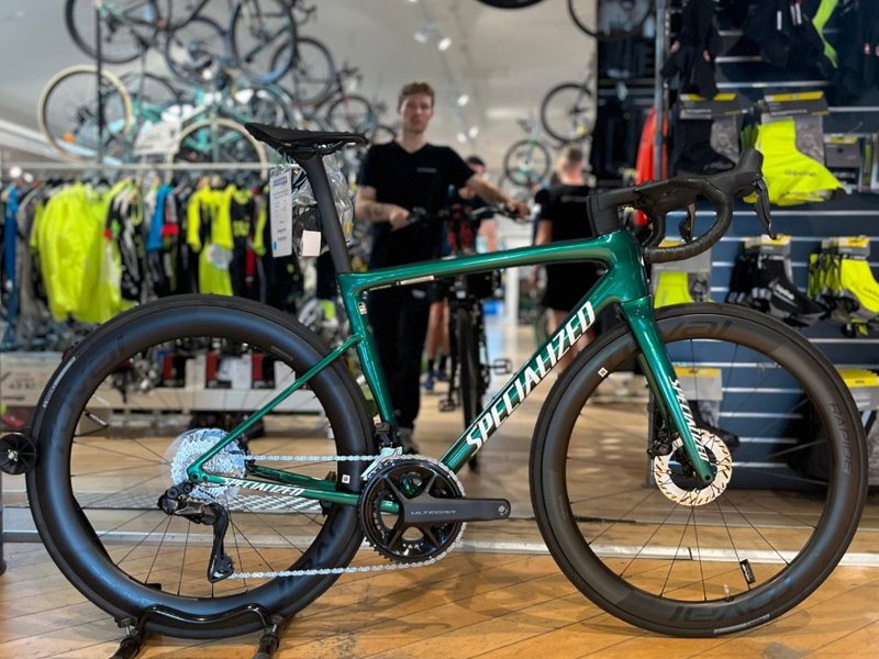 Racercykel i vores cykelbutik