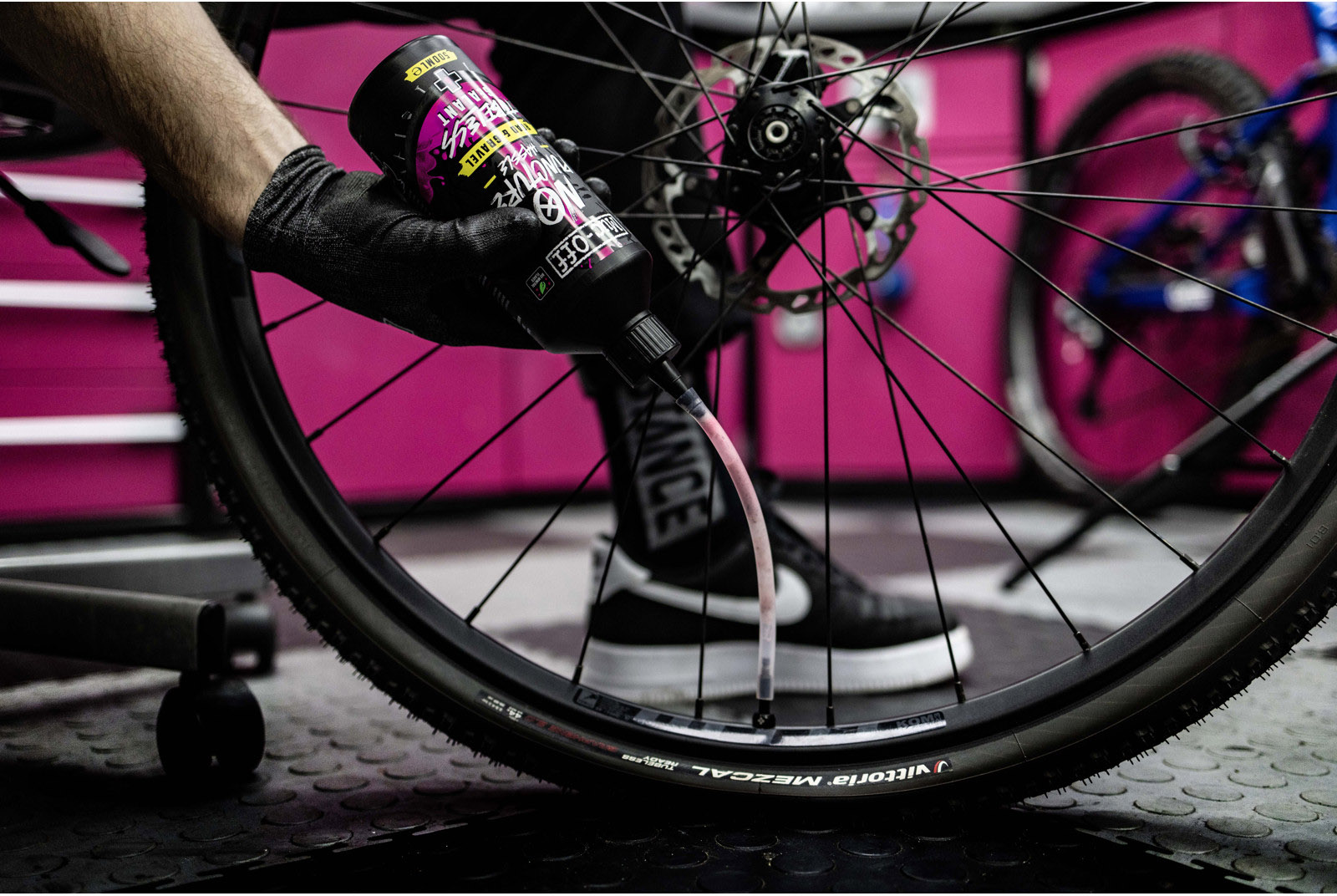 Reservedele - Tubeless - Muc-Off No Puncture Hassle Road & Gravel Tubeless - 500ml