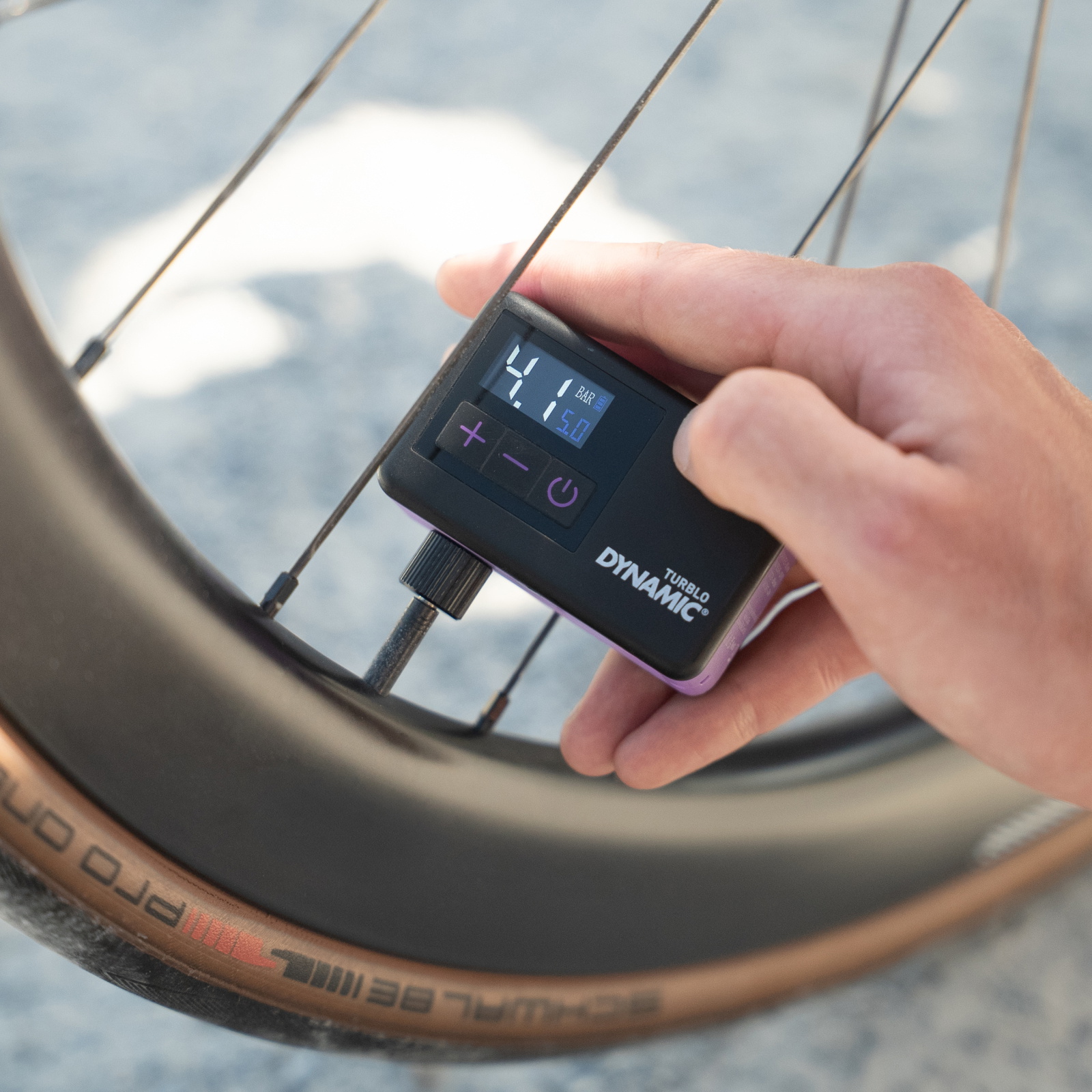 Tilbehør - Cykelpumper - Dynamic Turblo E-PUMP Elektronisk Minipumpe