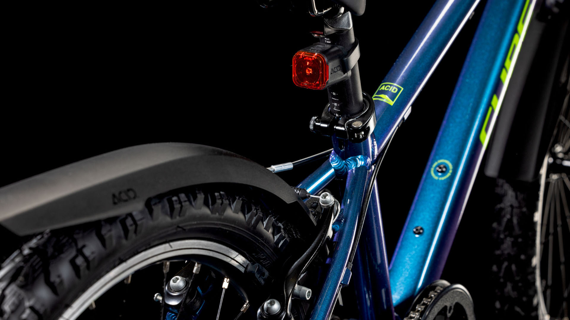 Cykler - Børnecykler - Cube Acid 200 Allroad 2025 - Deepcobalt 'n Apple