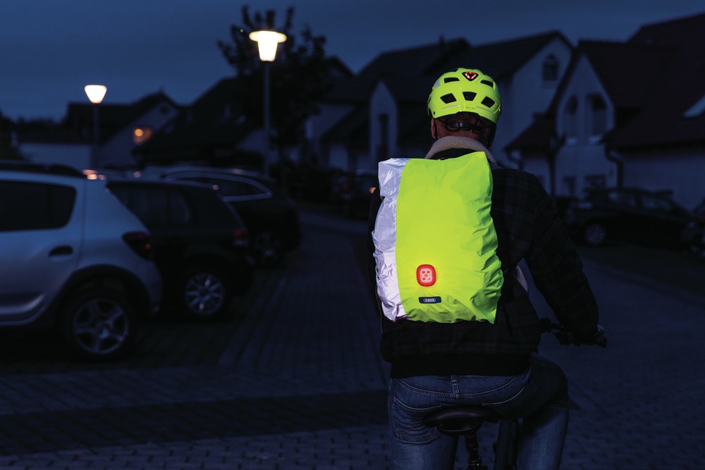 Tilbehør - Sikkerhedsudstyr - Abus Lumino Night Refleksovertræk til rygsæk