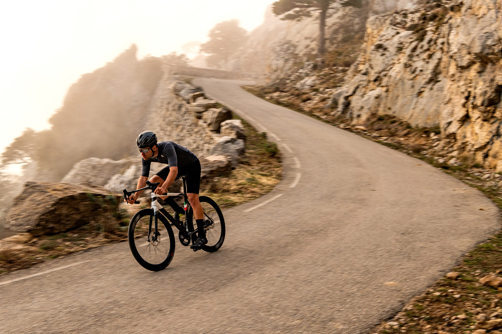 Beklædning - Cykelhjelme - Kask Elemento Cykelhjelm - Sort
