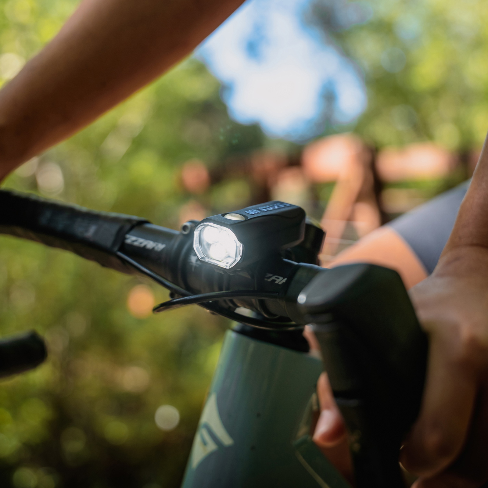 Tilbehør - Cykellygter - Lezyne KTV Drive Pro 400+ Forlygte 400 lumen - Black