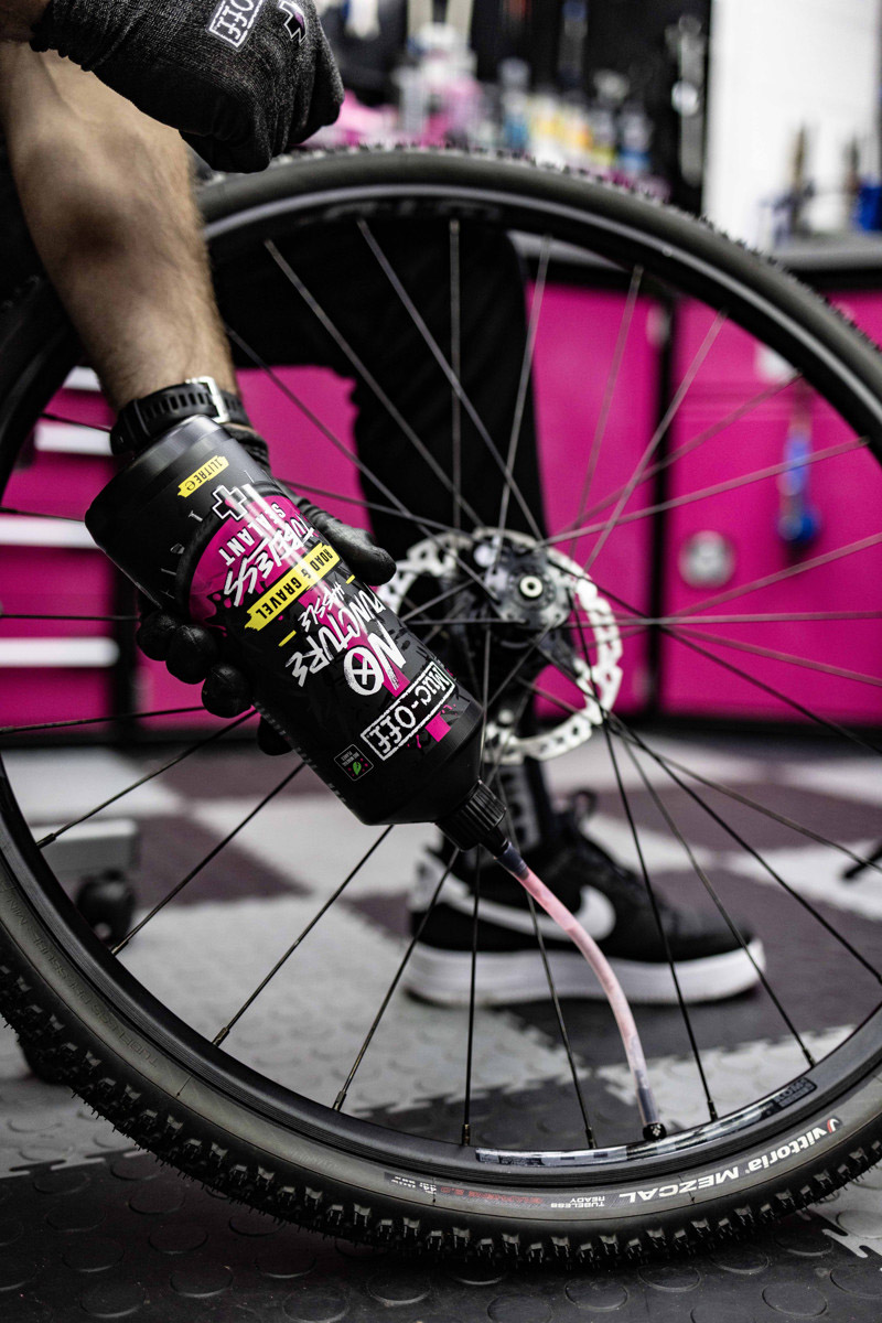 Reservedele - Tubeless - Muc-Off No Puncture Hassle Road & Gravel Tubeless - 1L