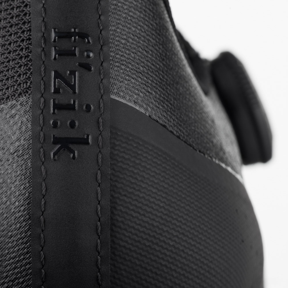 Beklædning - Cykelsko - FIZIK Tempo R4 Overcurve Cykelsko (Wide) - Sort