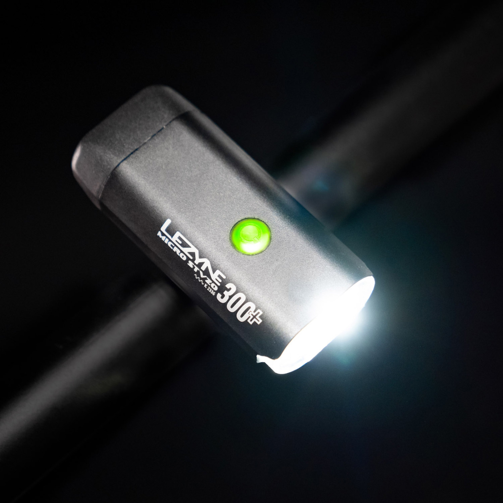 Tilbehør - Cykellygter - Lezyne Micro StVZO 300+ / KTV+ StVZO Lygtesæt 300/40 lumen - Black