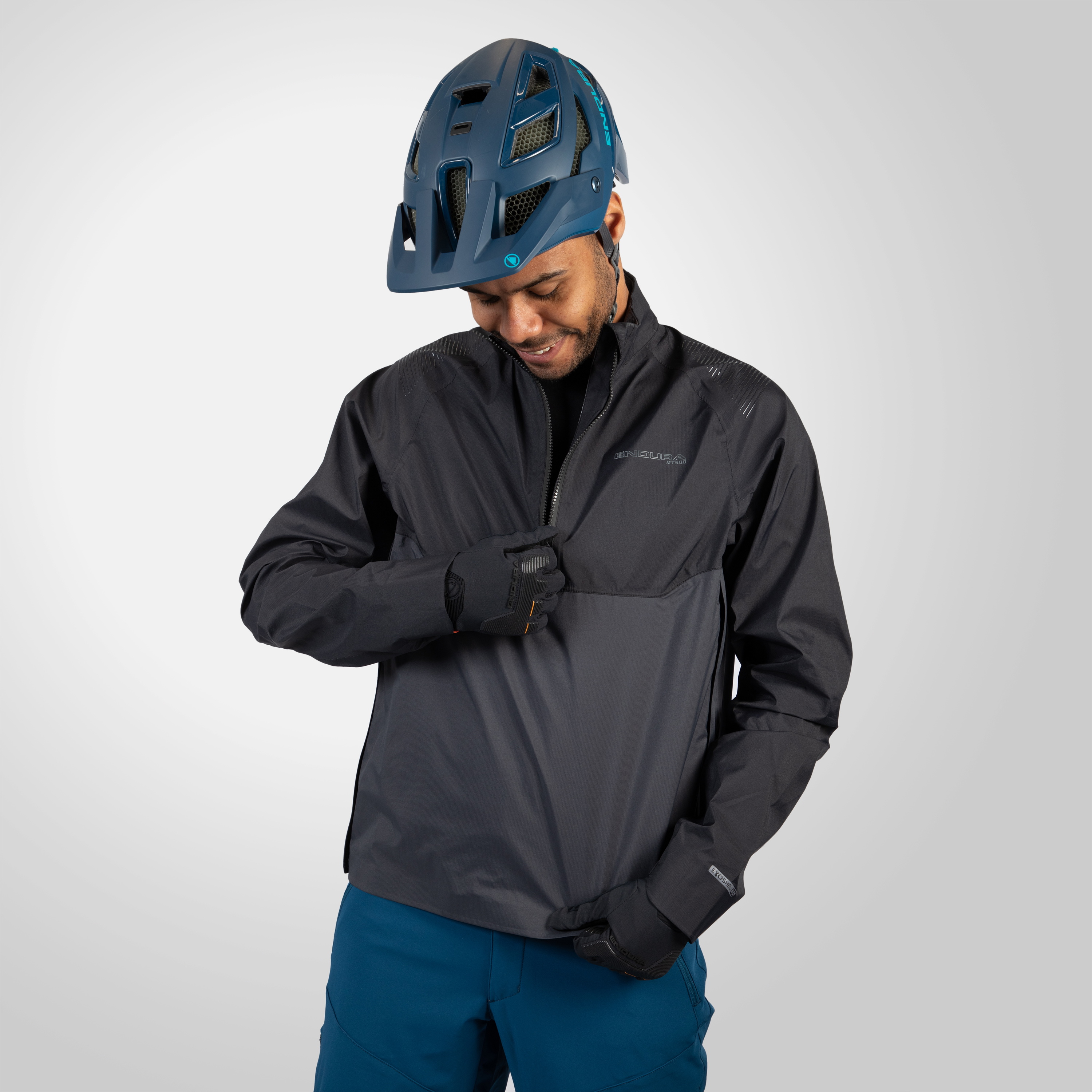 Beklædning - Cykeljakker - Endura MT500 Lite Pullover Waterproof Jacket - Black