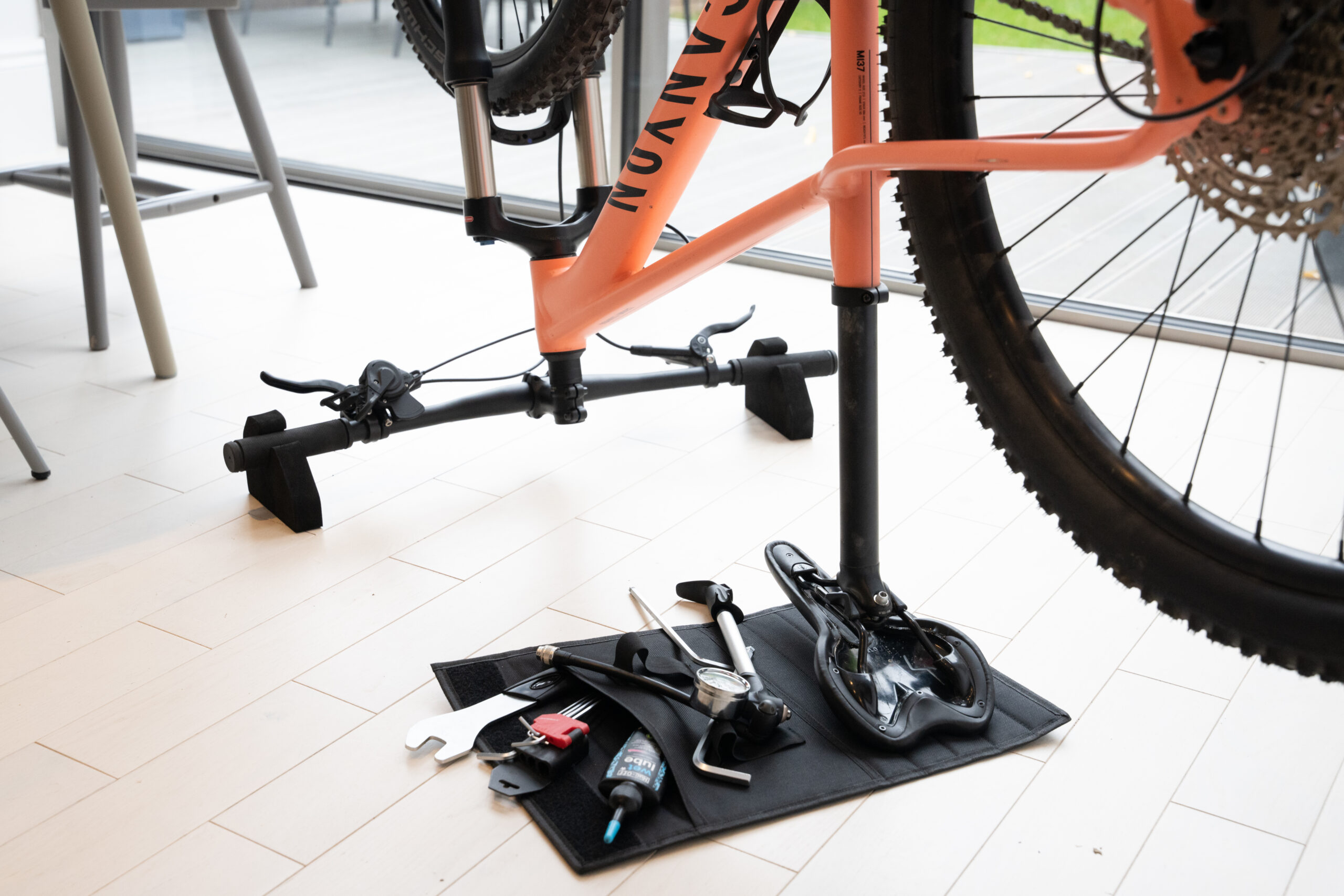 Tilbehør - Værktøj - HIPLOK Flipstand Compact Bike Stand