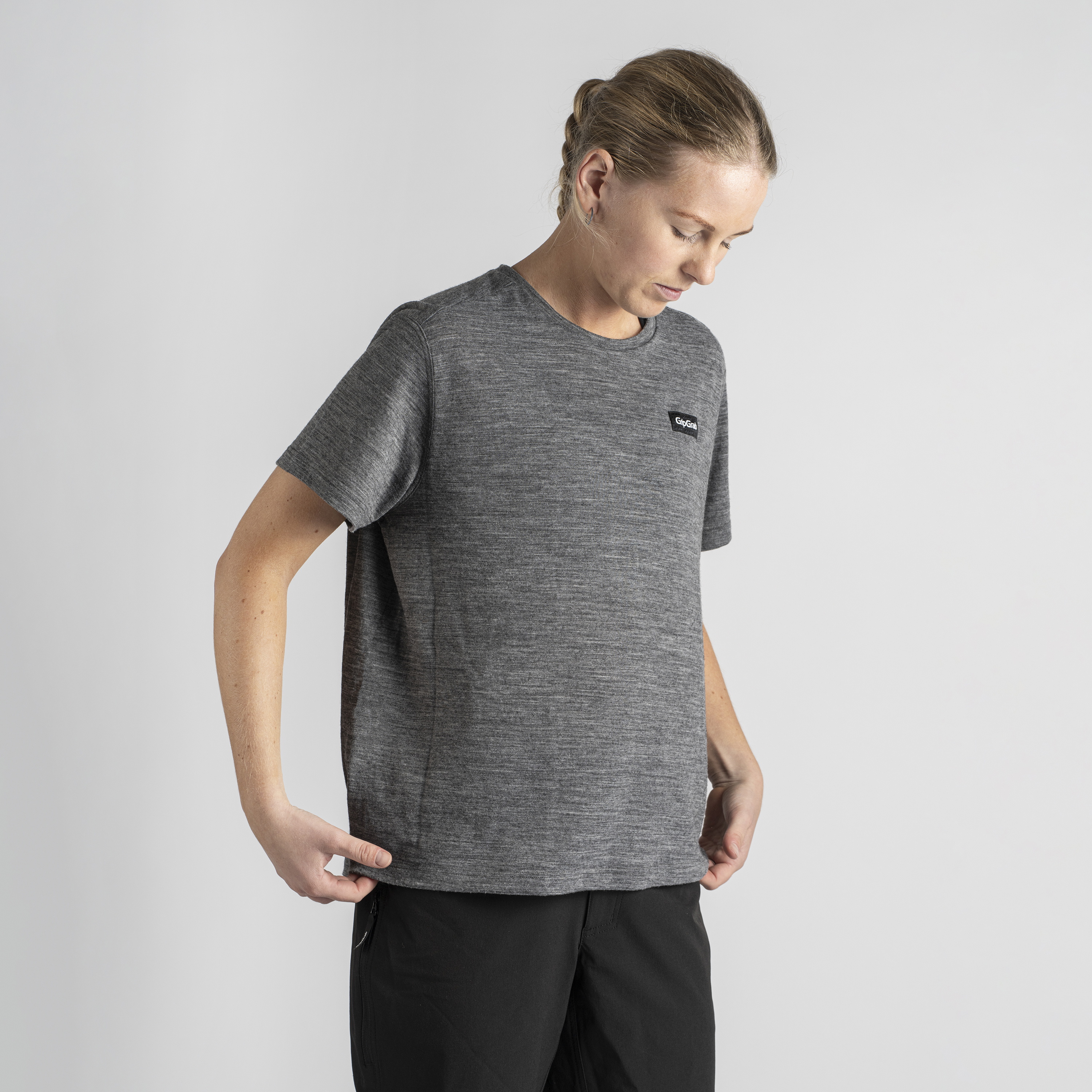 Beklædning - Merchandise - GripGrab EXPLR Merinotech T-shirt til damer - Dark Grey