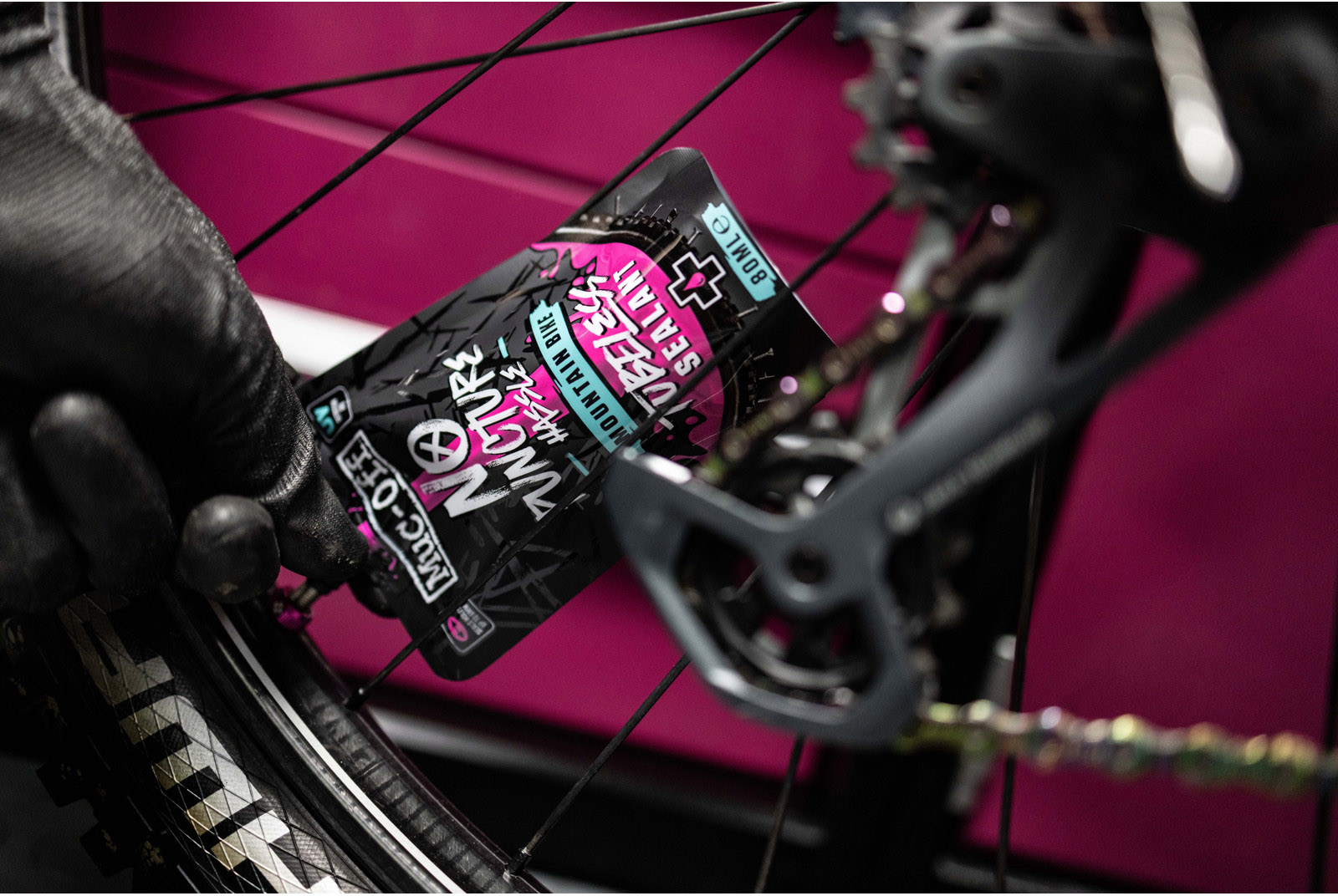 Reservedele - Tubeless - Muc-Off No Puncture Hassle MTB Tubeless Sealant  - 80ml