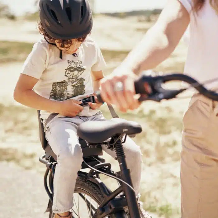Tilbehør - Cykelstole - Urban Iki Barnestol Junior til bagagebærer - 5 til 10 år (max. 35 kg) - Bincho Black/Bincho Black