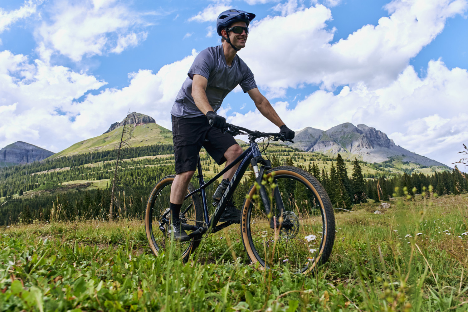Cykler - Mountainbikes - Giant Talon 0 2025 - Ultra Navy
