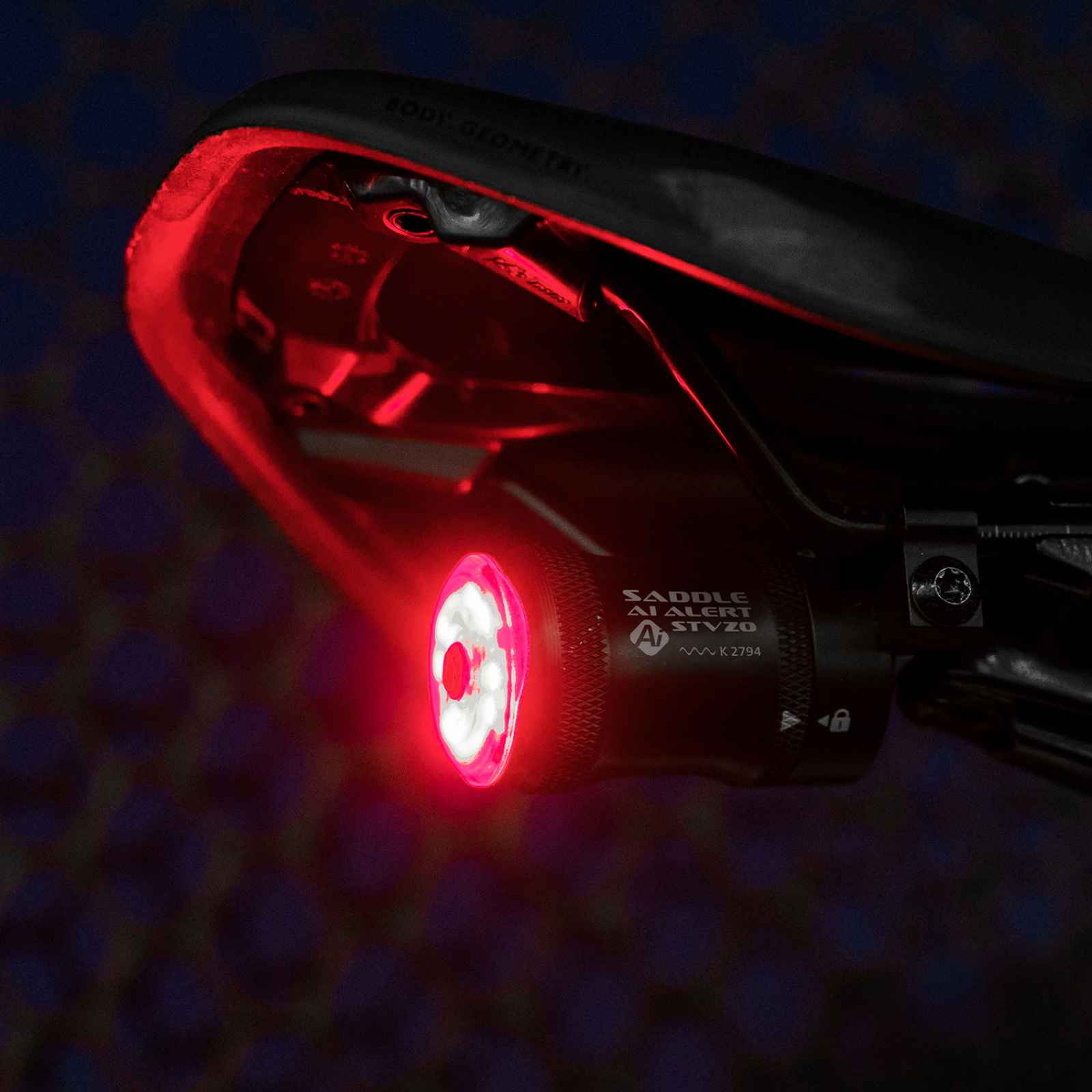 Tilbehør - Cykellygter - Lezyne Saddle Ai Alert StVZO Baglygte m. bremselys 40 lumen - Black