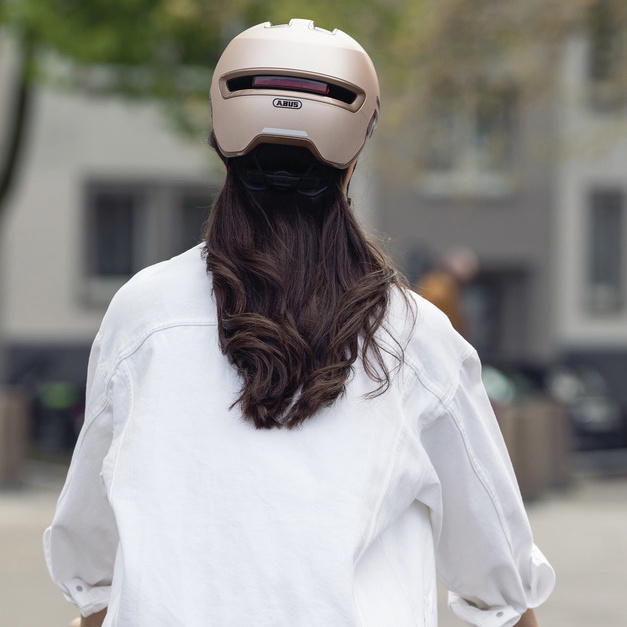 Beklædning - Cykelhjelme - Abus Hud-Y m. LED lys - Gul