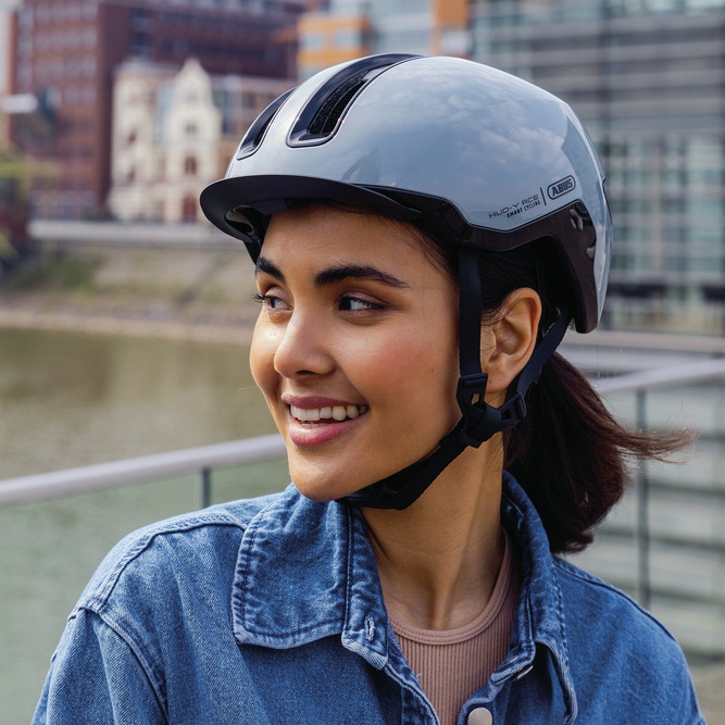 Beklædning - Cykelhjelme - Abus Hud-Y m. LED lys - Gul