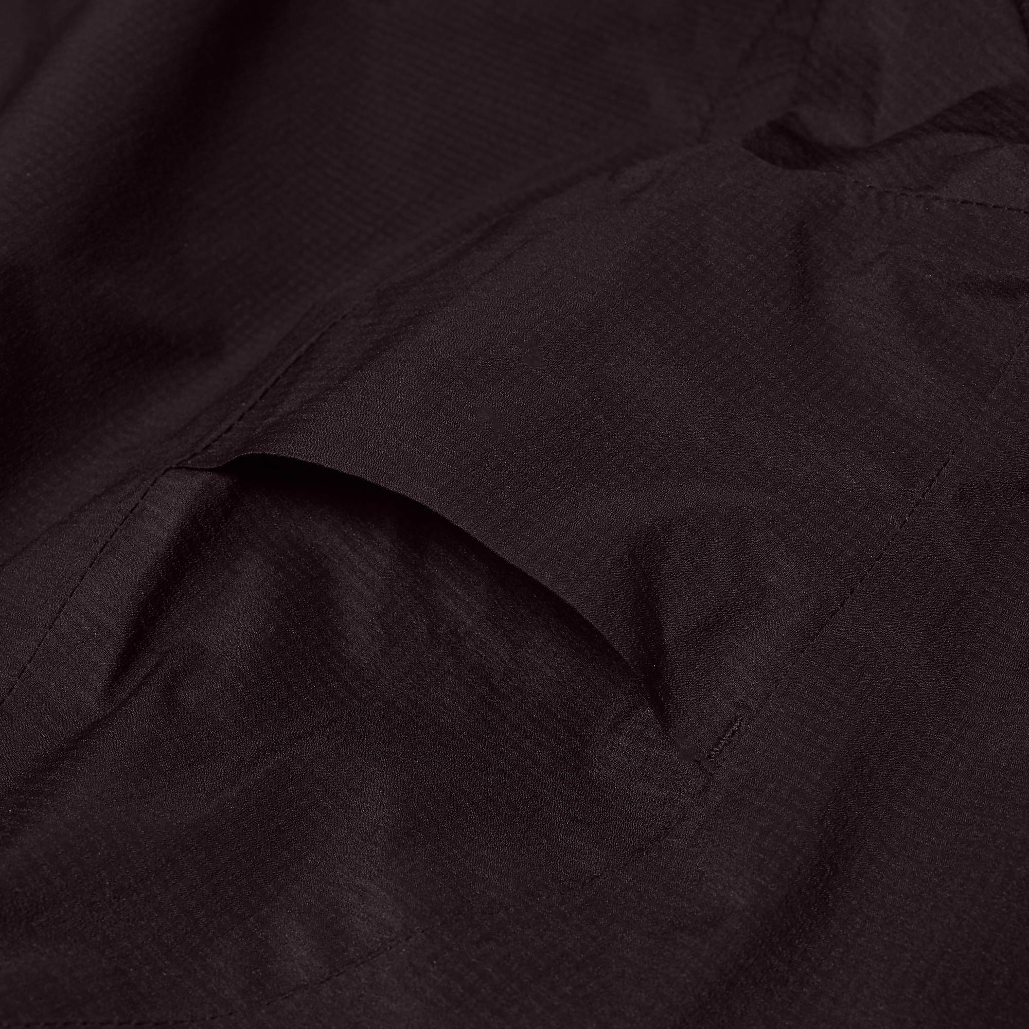 Beklædning - Regntøj & Vindtøj - Endura Women's AllTrack Race Cape - Black