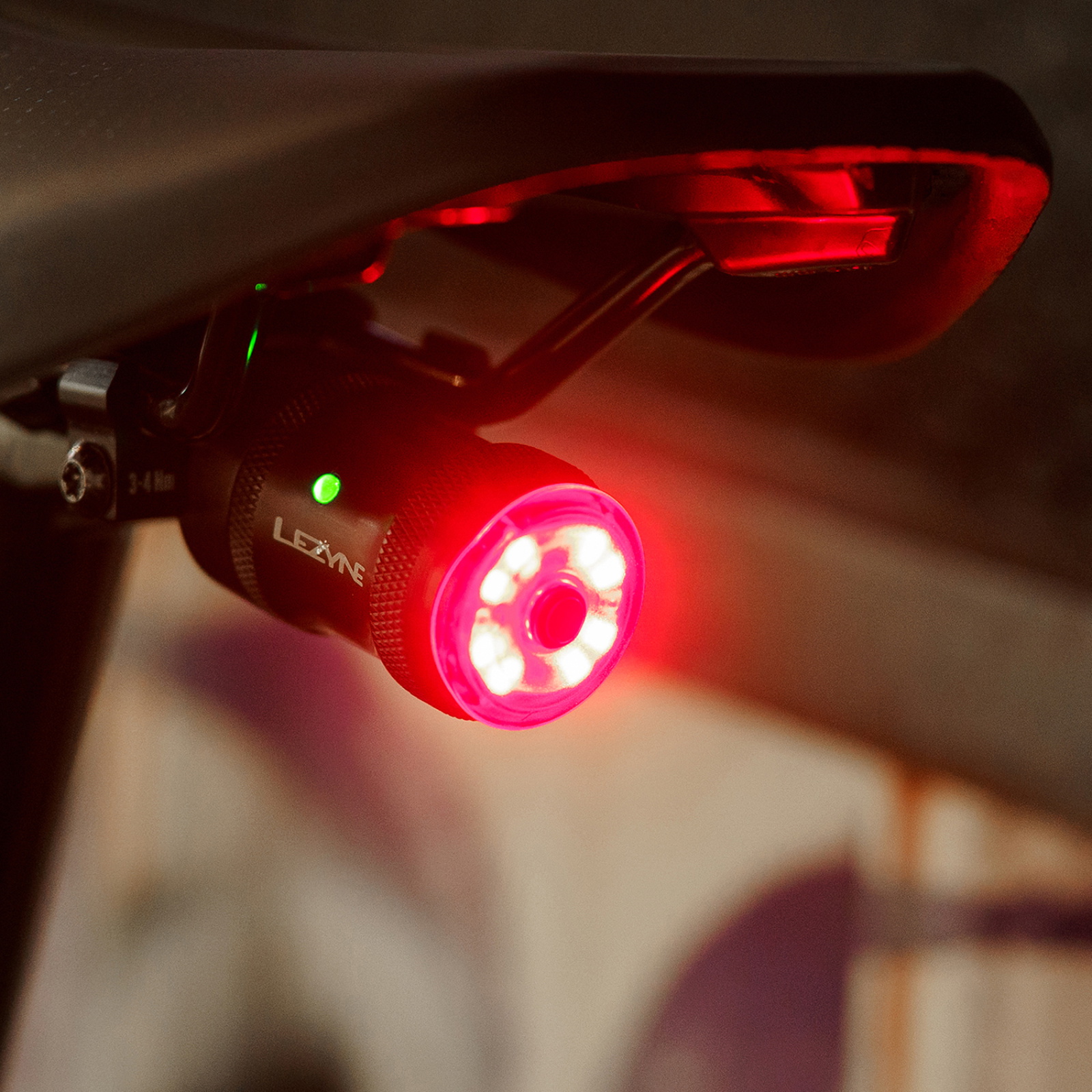 Tilbehør - Cykellygter - Lezyne Saddle Ai Alert StVZO Baglygte m. bremselys 40 lumen - Black