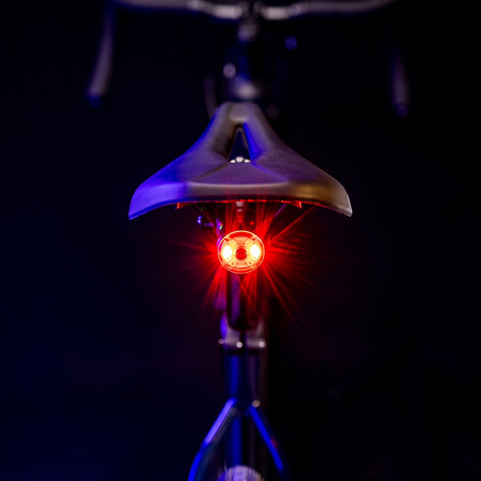 Tilbehør - Cykellygter - Lezyne Saddle Ai Alert StVZO Baglygte m. bremselys 40 lumen - Black