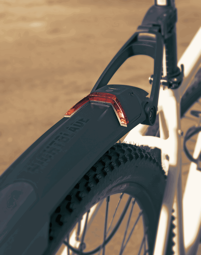 Tilbehør - Cykelskærme - Cykelskærme MTB - SKS MTB Nightblade 27.5"/29" bagskærm m. USB lygte