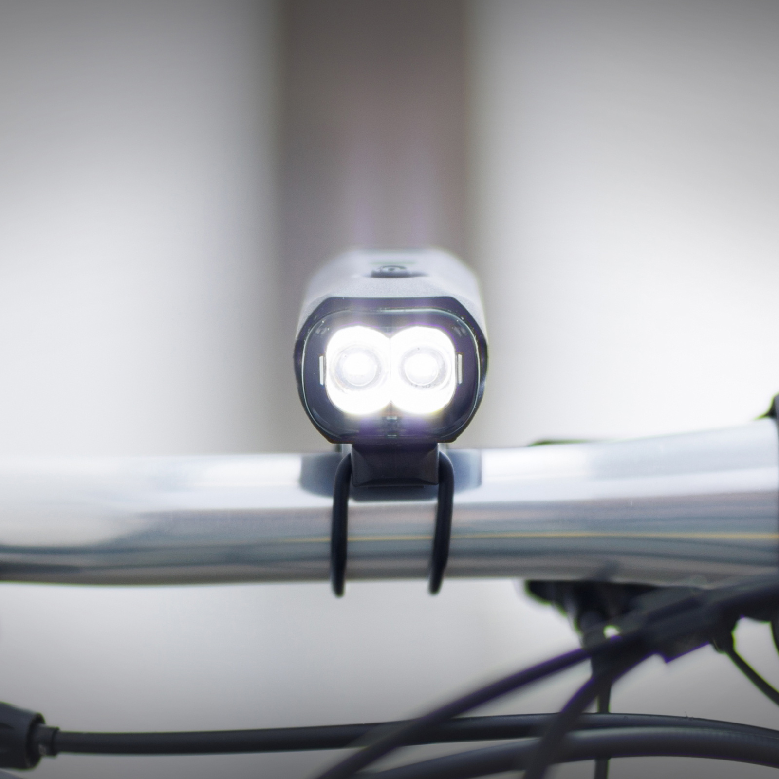 Tilbehør - Cykellygter - Lezyne KTV Drive 300+ Forlygte 300 lumen - Black