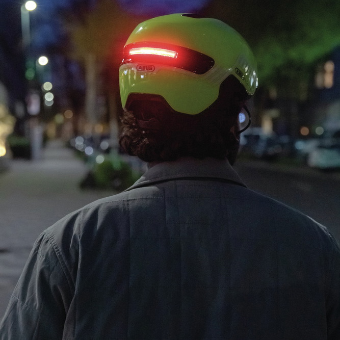 Beklædning - Cykelhjelme - Abus Hud-Y m. LED lys - Hvid