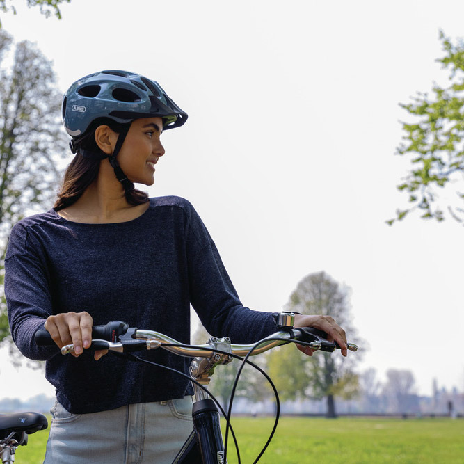 Beklædning - Cykelhjelme - Abus Youn-I ACE m. LED lys - Grå